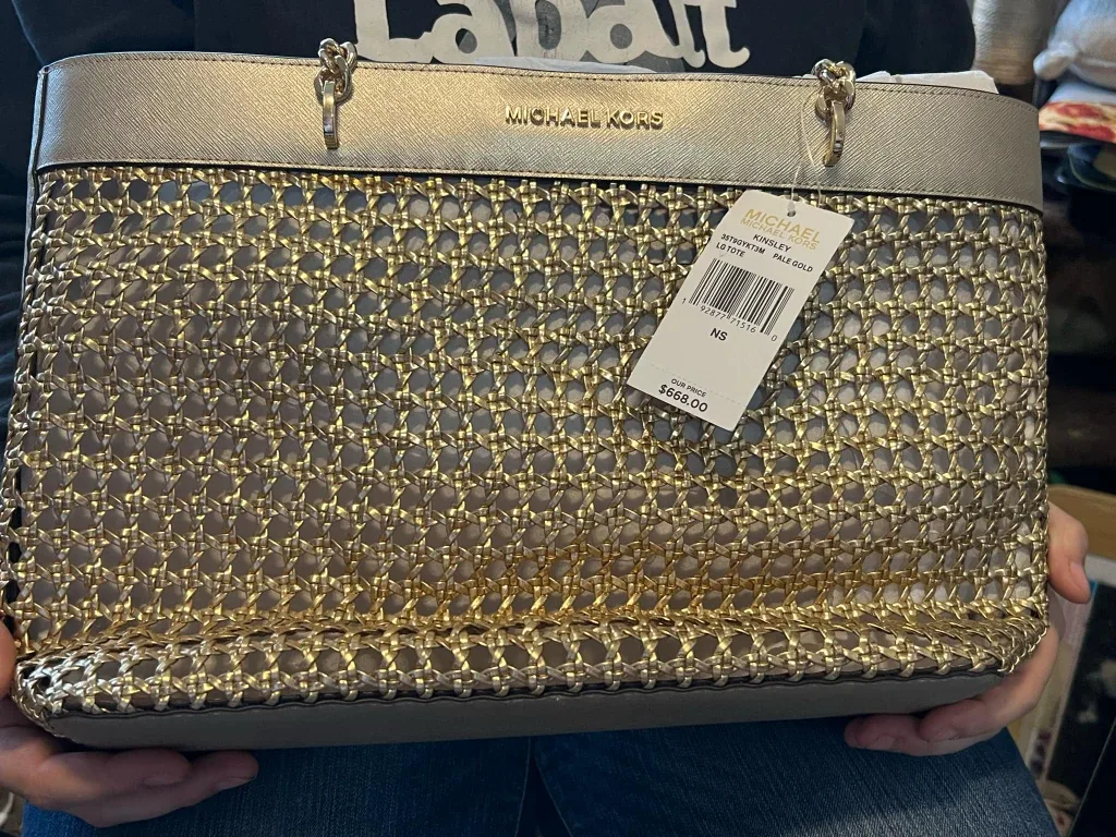 Michael Kors Kingsley Large Tote - Gold image indicator(2)