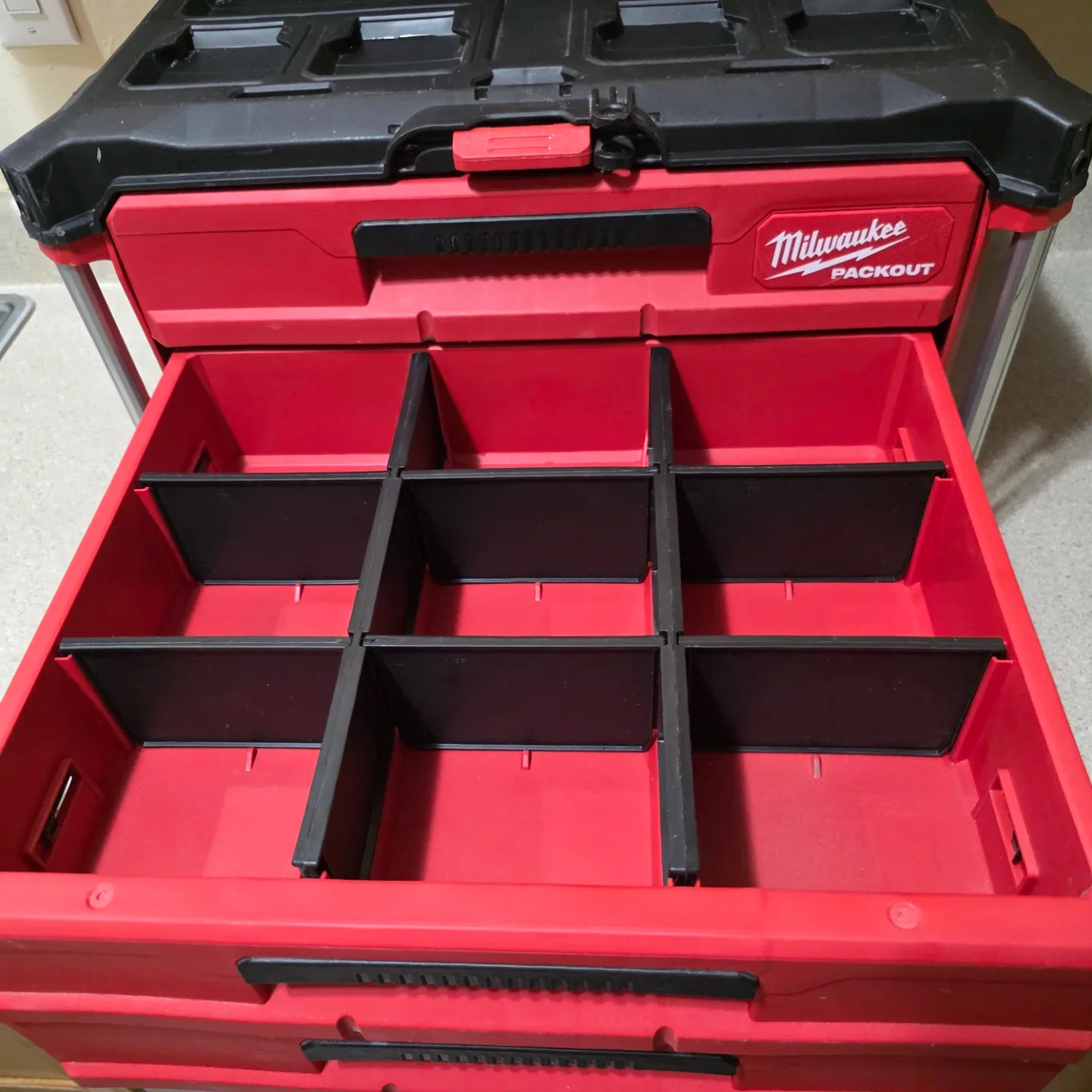 Milwaukee  PACKOUT 22 in. Modular 3-Drawer Tool Box image indicator(9)
