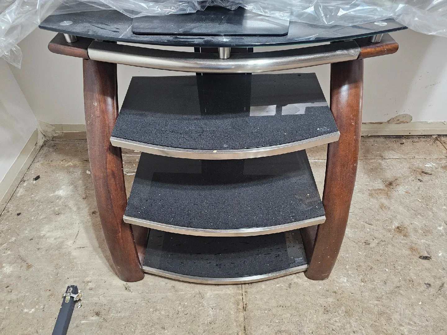 Glass & Wood TV Stand image indicator(5)