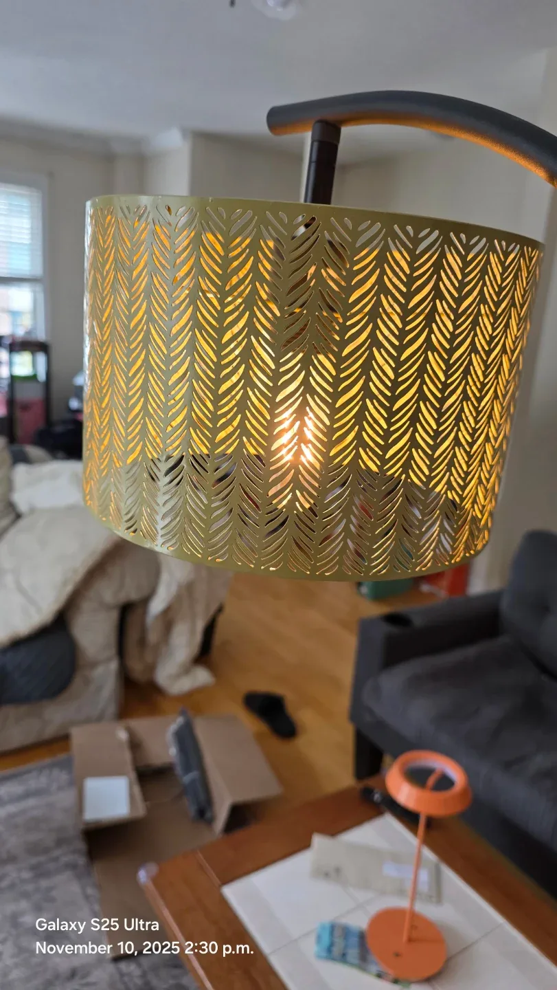 Modern Gold Patterned Floor Lamp image indicator(2)
