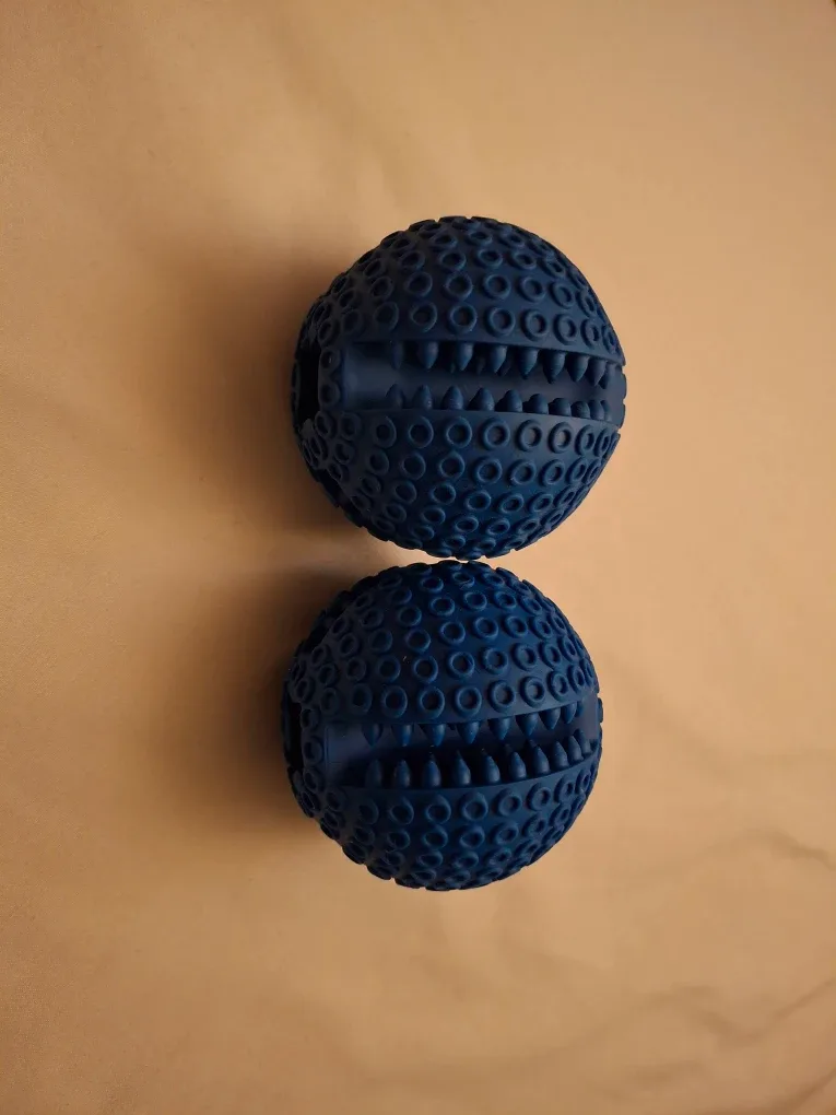 Blue Dog Treat Balls - 2 Pack image indicator(2)