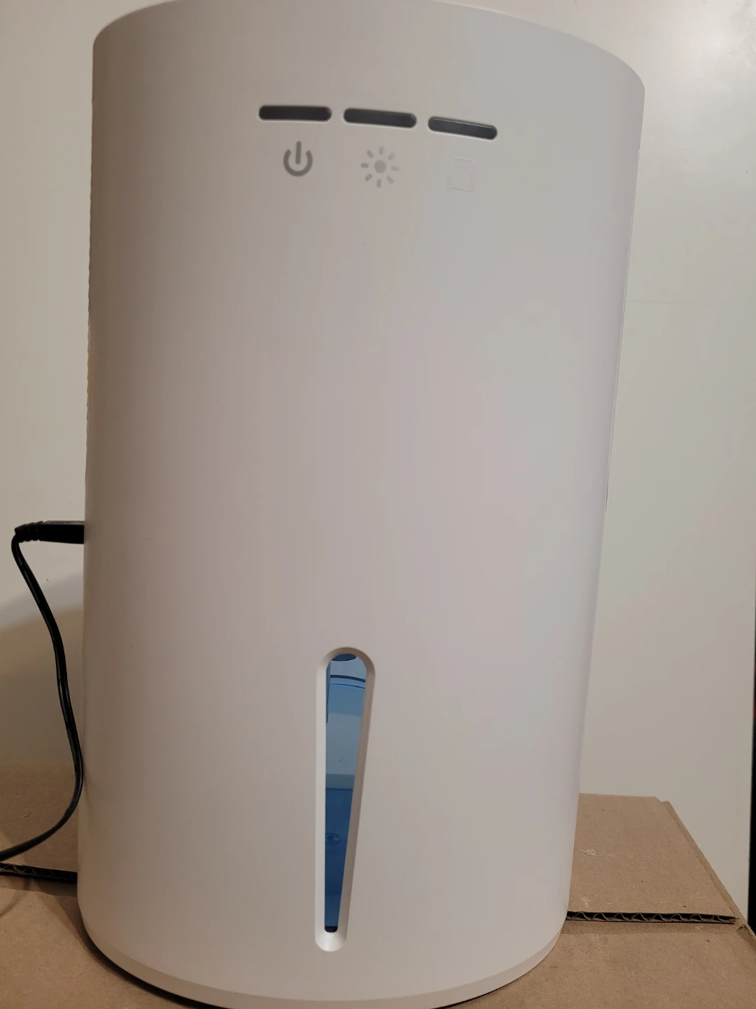 Mini Dehumidifier Model DN-606 - photo 2