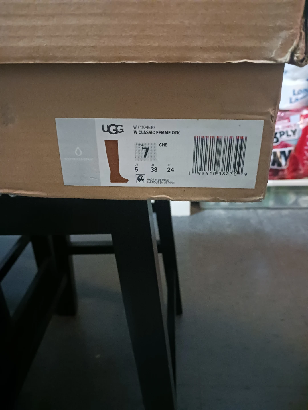 UGG W Classic Femme OTK Boots - Size 7 - photo 4