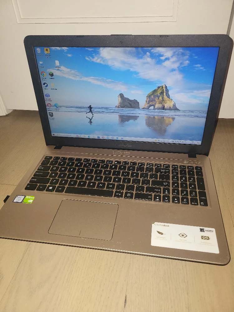 Asus Vivobook Laptop F540 15.6'