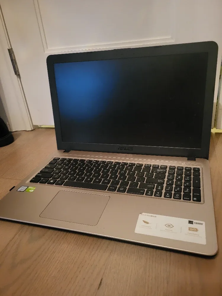 Asus Vivobook Laptop F540 15.6' image indicator(2)