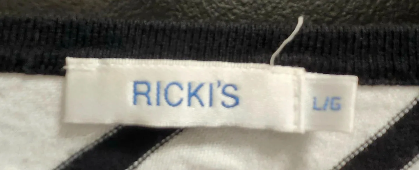 Ricki's Black & White Sweater image indicator(3)