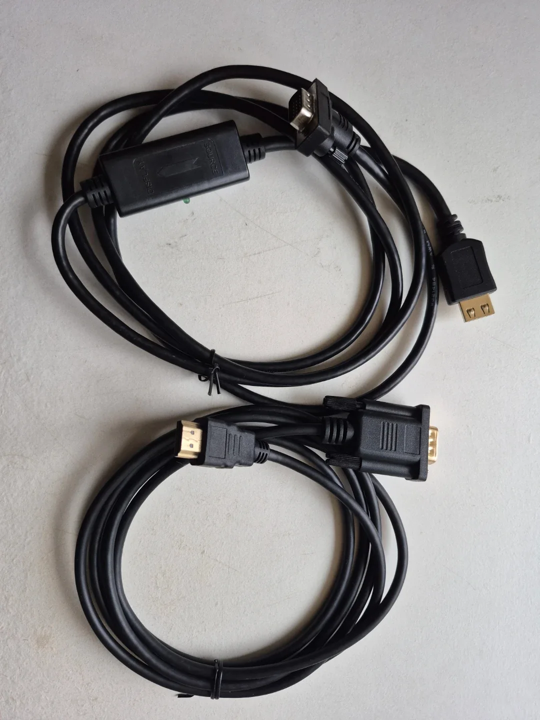 HDMI to VGA Cable Adapter thumbnail