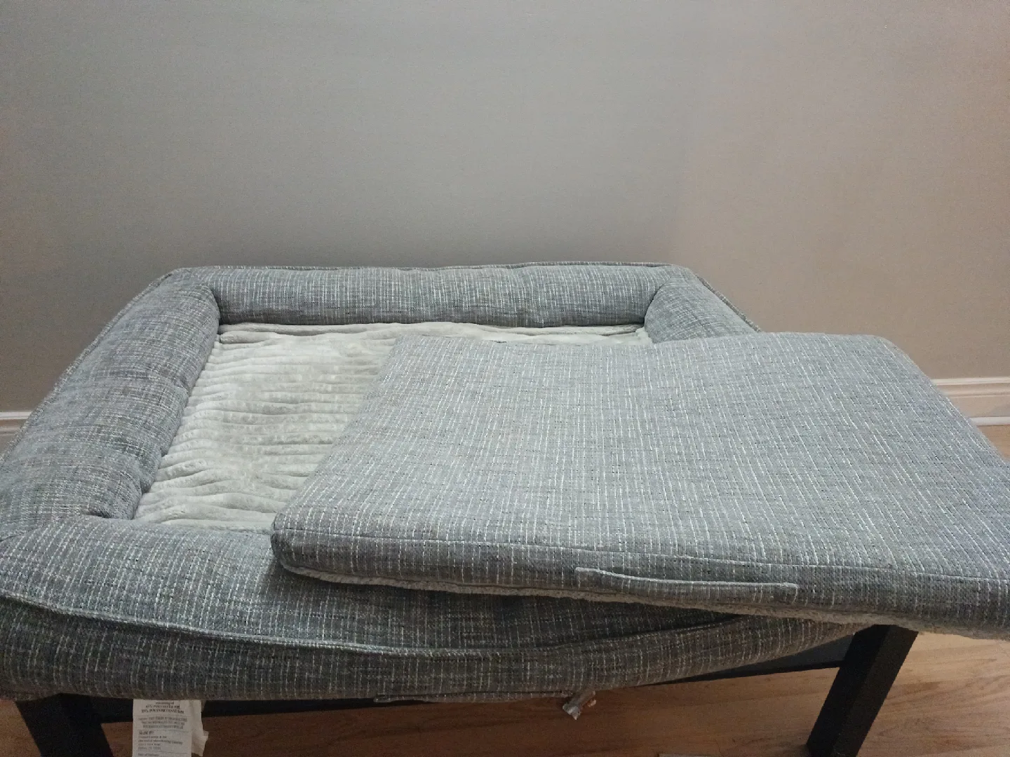 unused Grey Pet Bed image indicator(3)