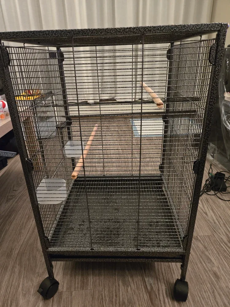 Moving sale : Vivihome 30 inch Iron Bird Cage with Wheels image indicator(2)