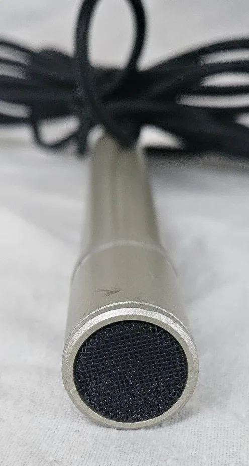 Vintage Akai Dynamic ADM-60 Microphone image indicator(3)