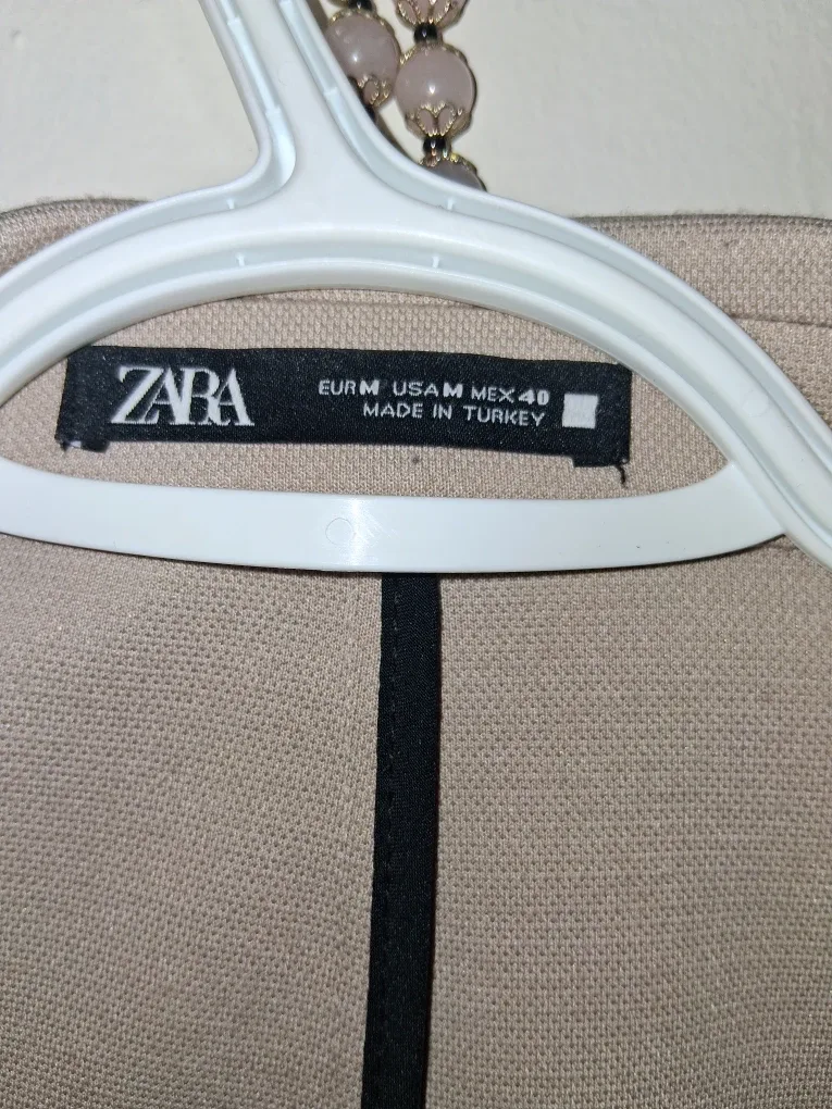 Zara Blazer - Size M - Beige image indicator(2)