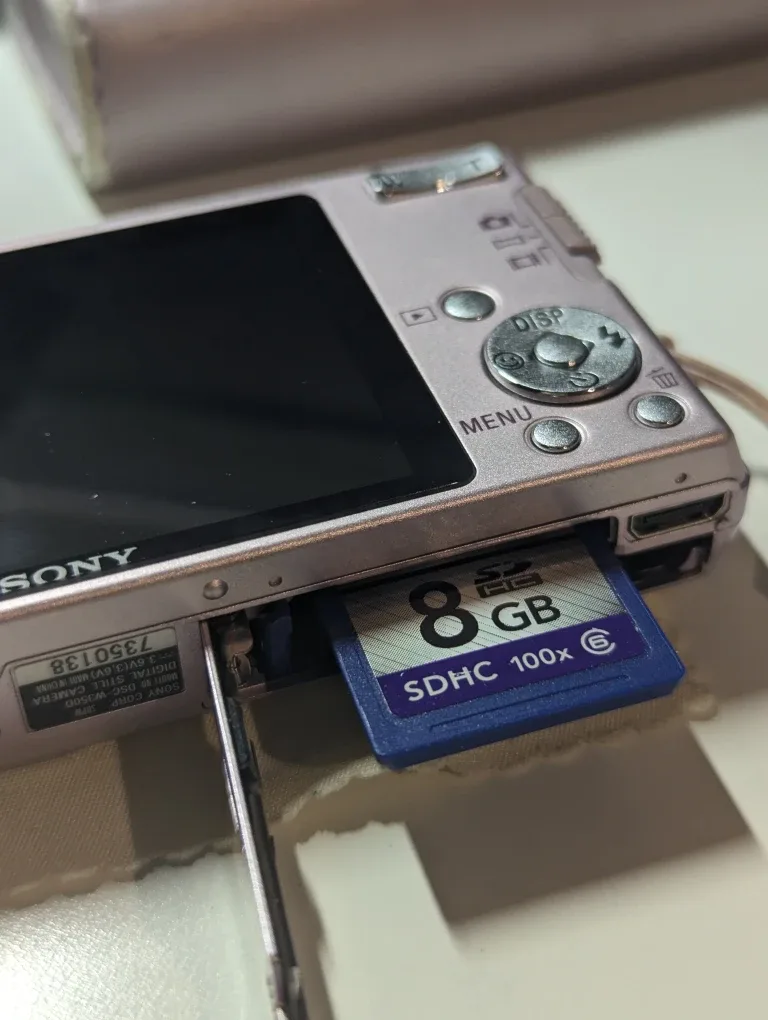 SONY Cyber Shot DSC-W350D - Rhinestone Jewel Pink image indicator(4)