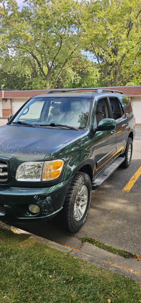 Toyota Sequoia SUV - Green