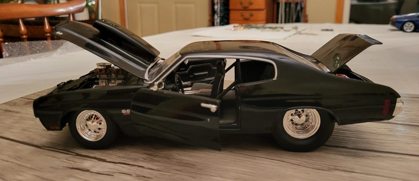 1970 Chevy Chevelle SS 454 Diecast Model Car