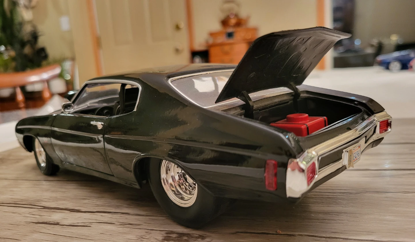 1970 Chevy Chevelle SS 454 Diecast Model Car - photo 4
