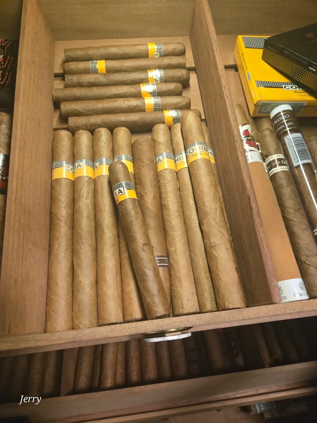 Cigar Humidor Cabinet with Cigars image indicator(4)