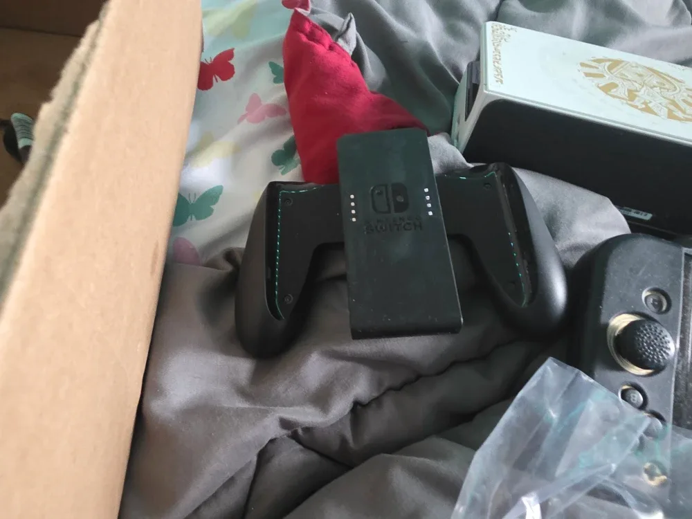 Nintendo Switch OLED Model image indicator(9)