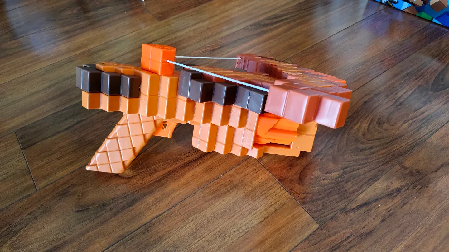 Nerf Minecraft Bow and Arrow image indicator(3)