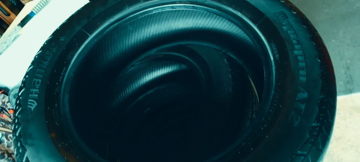 Hankook Dynapro AT2 275/60R20 Tire