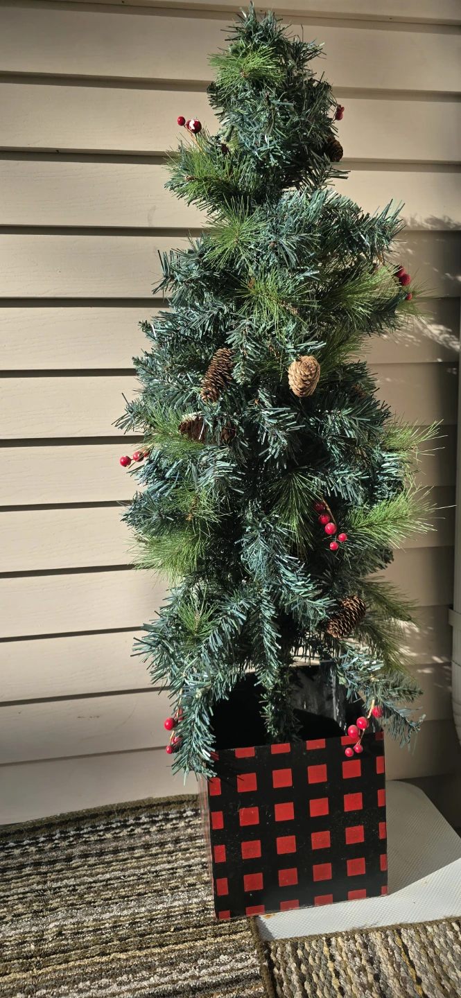 Small Decorative Christmas Tree - photo 2