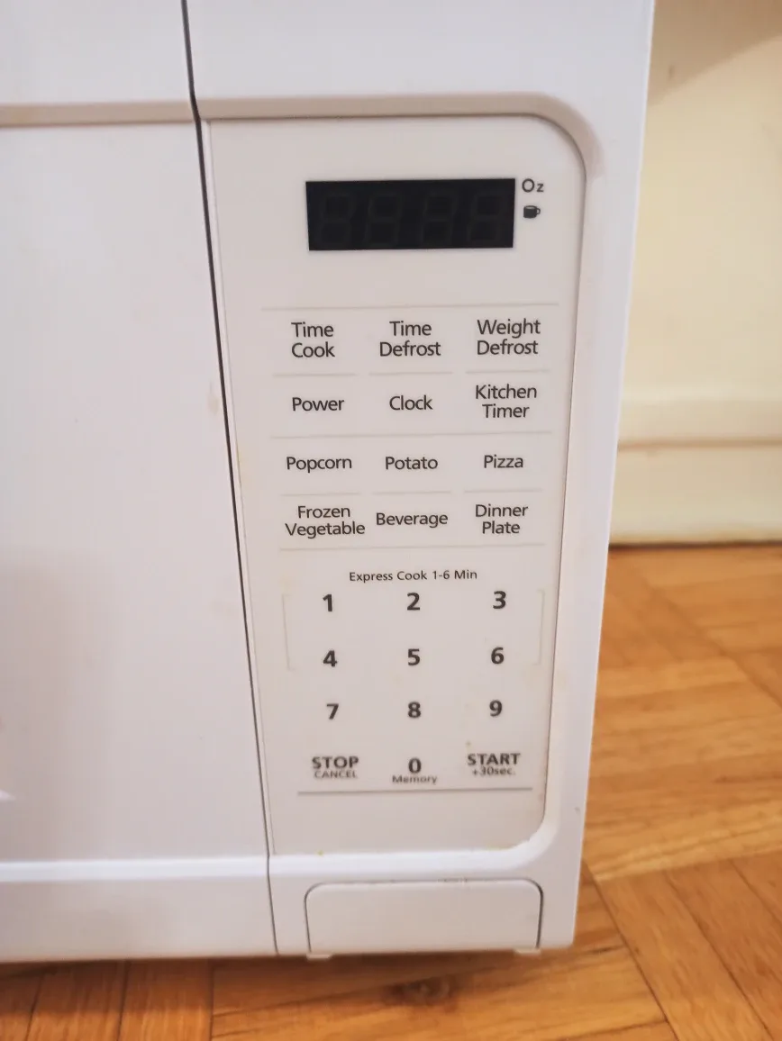 Master Chef Microwave Oven - White image indicator(2)