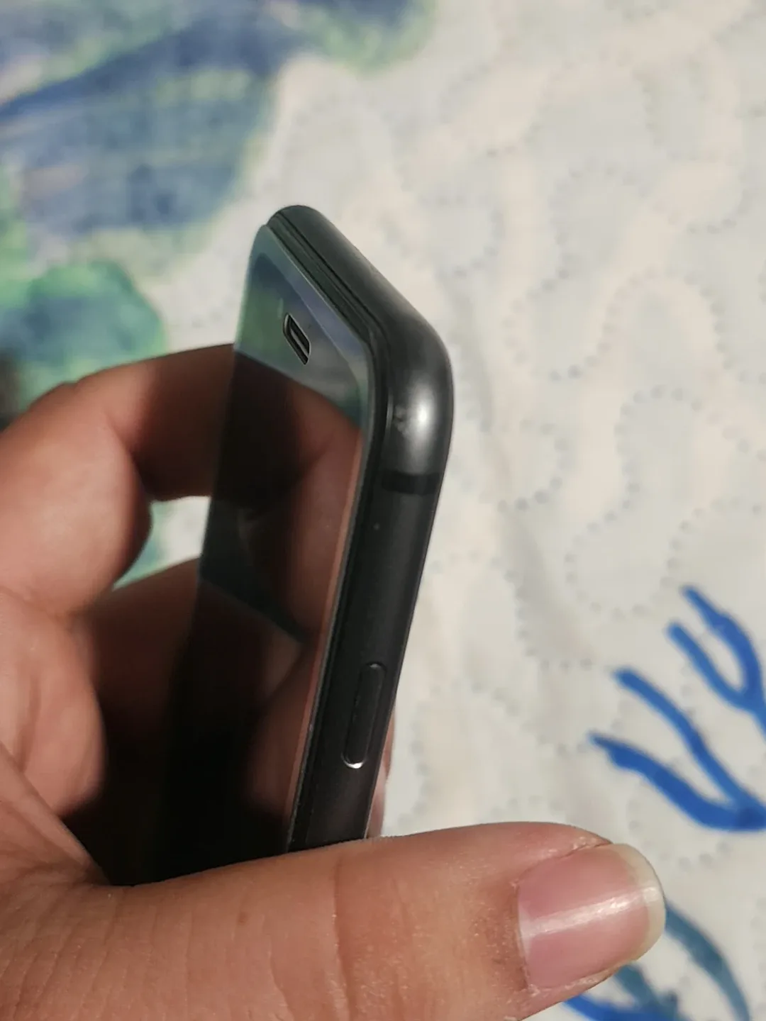 iPhone 8 - Black 64GB image indicator(5)