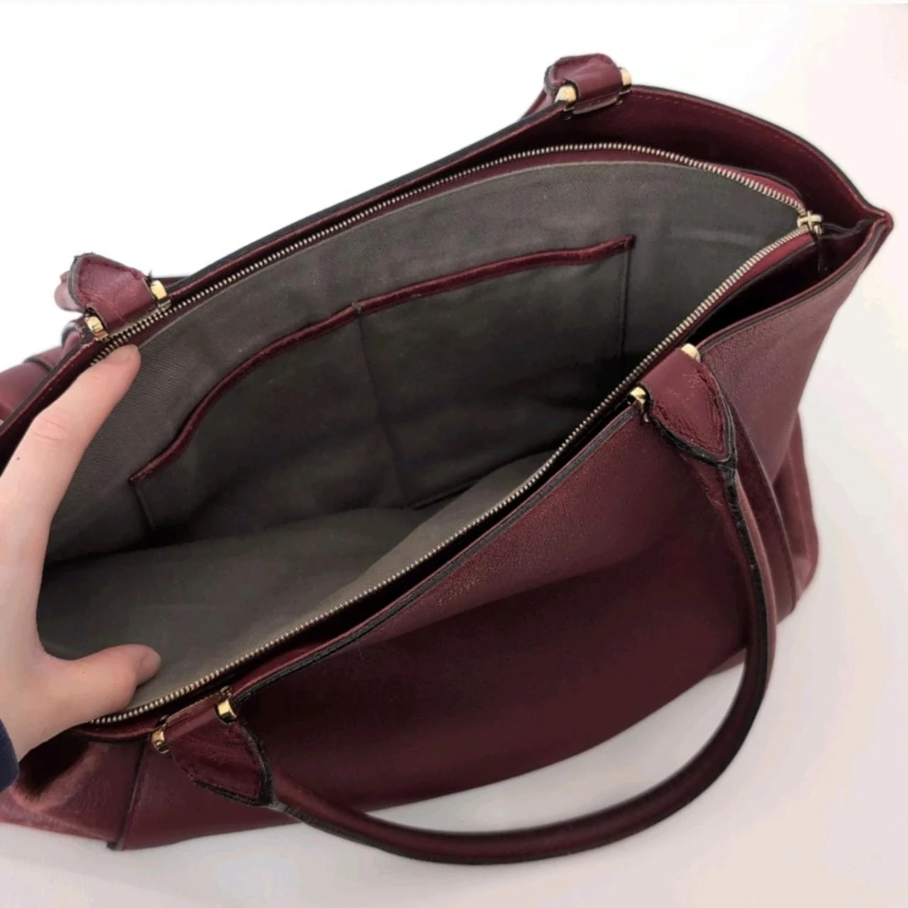 Cartier Burgundy Red Spinel Taurillon Bull Leather Handbag - photo 3