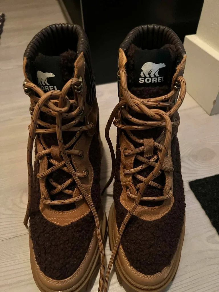 Sorel Women's NL4814-253 Brown Boots - Size 7.5