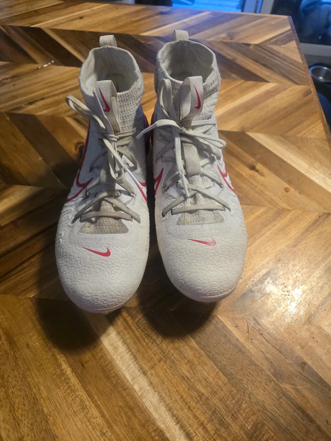 Nike White & Red Football Cleats image indicator(2)