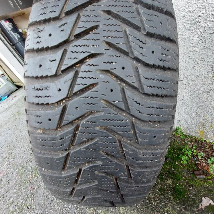 175/65R14  Certified Wintertrek Studdable Tires set Steel Wheels image indicator(9)