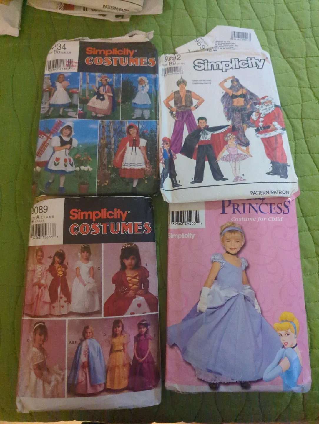 Variety of Sewing Patterns: Simplicity, McCall's, Kwik Sew 🥕 image indicator(6)