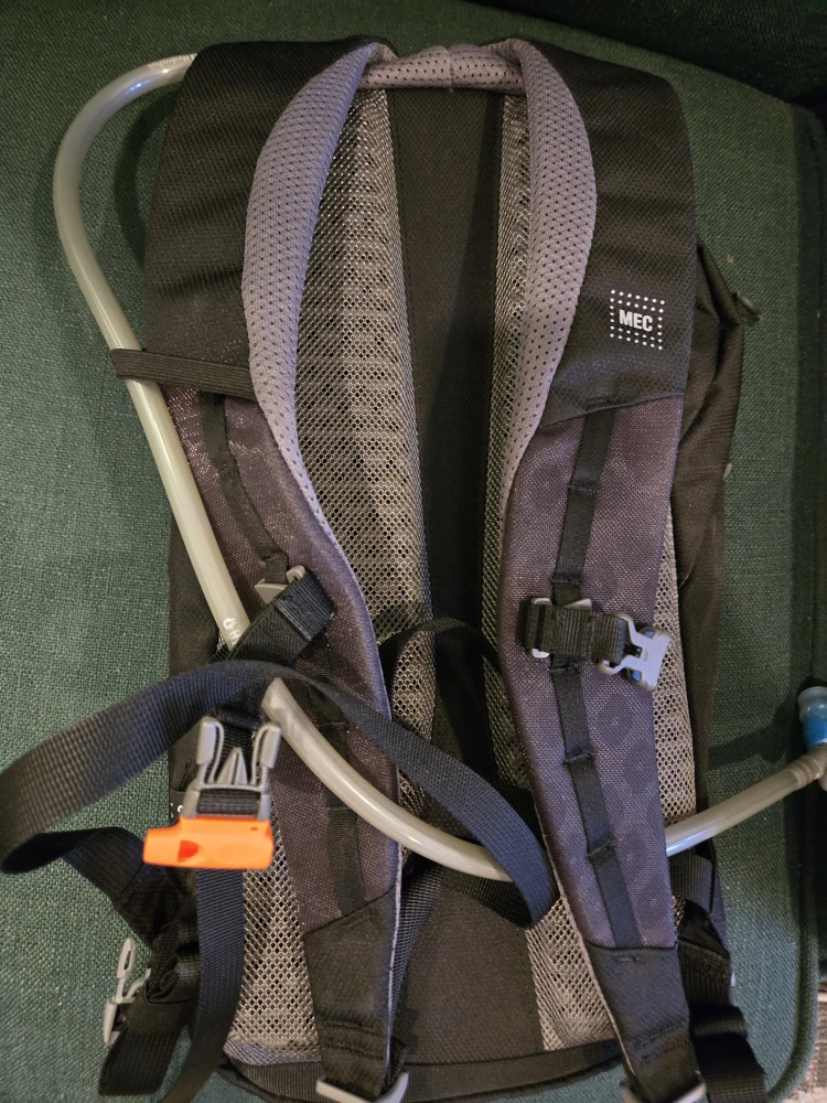 MEC Hydration Pack - Black - photo 2