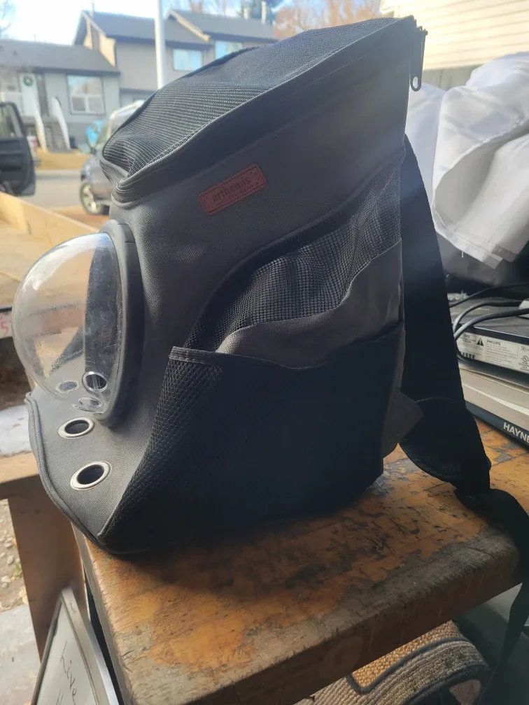 Arf Hemis Pet Carrier Backpack - Space Capsule Design image indicator(2)