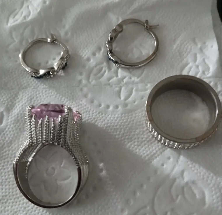 JEWELLERY LOT FOR $ALE thumbnail