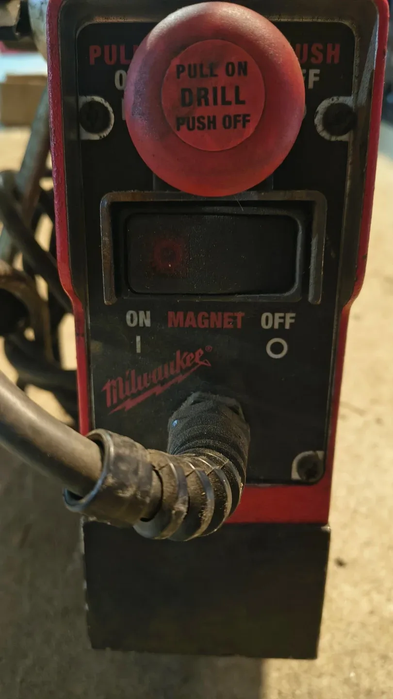 Milwaukee Heavy Duty Magnetic Drill Press
