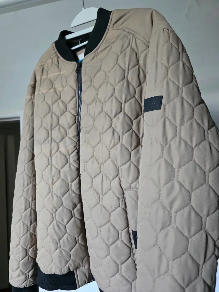 JACK & JONES Beige Padded Bomber Quilted Jacket, Size XL image indicator(7)