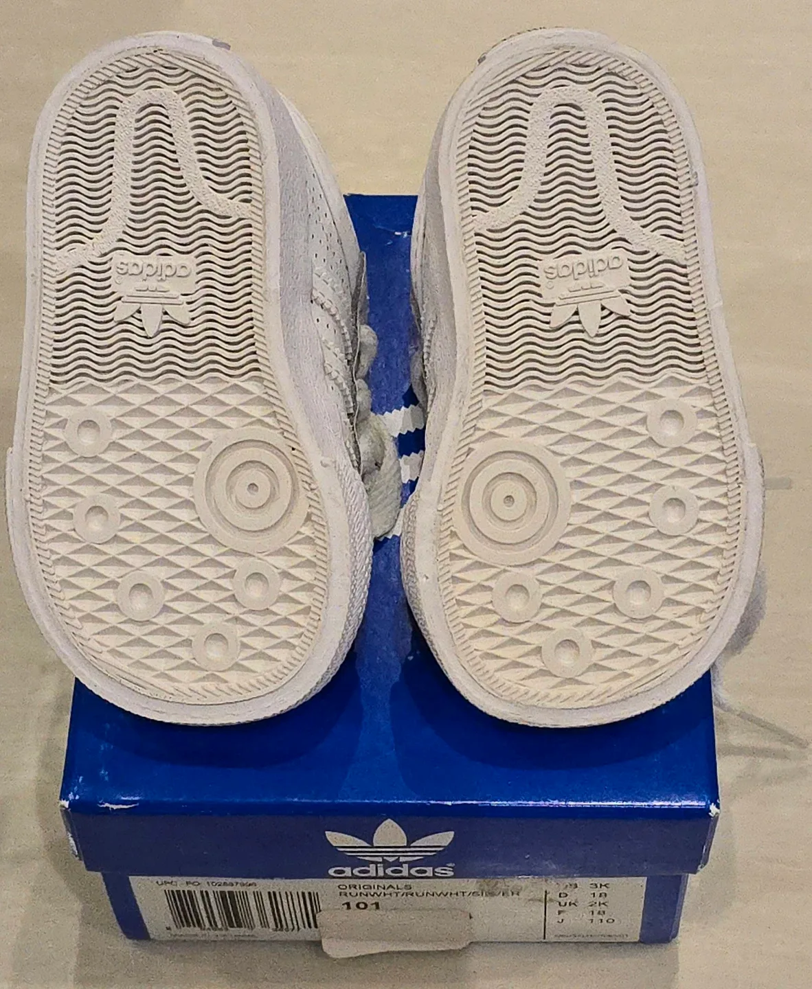 Cute Adidas Americana Baby/Toddler Shoes! - Size 3 image indicator(8)