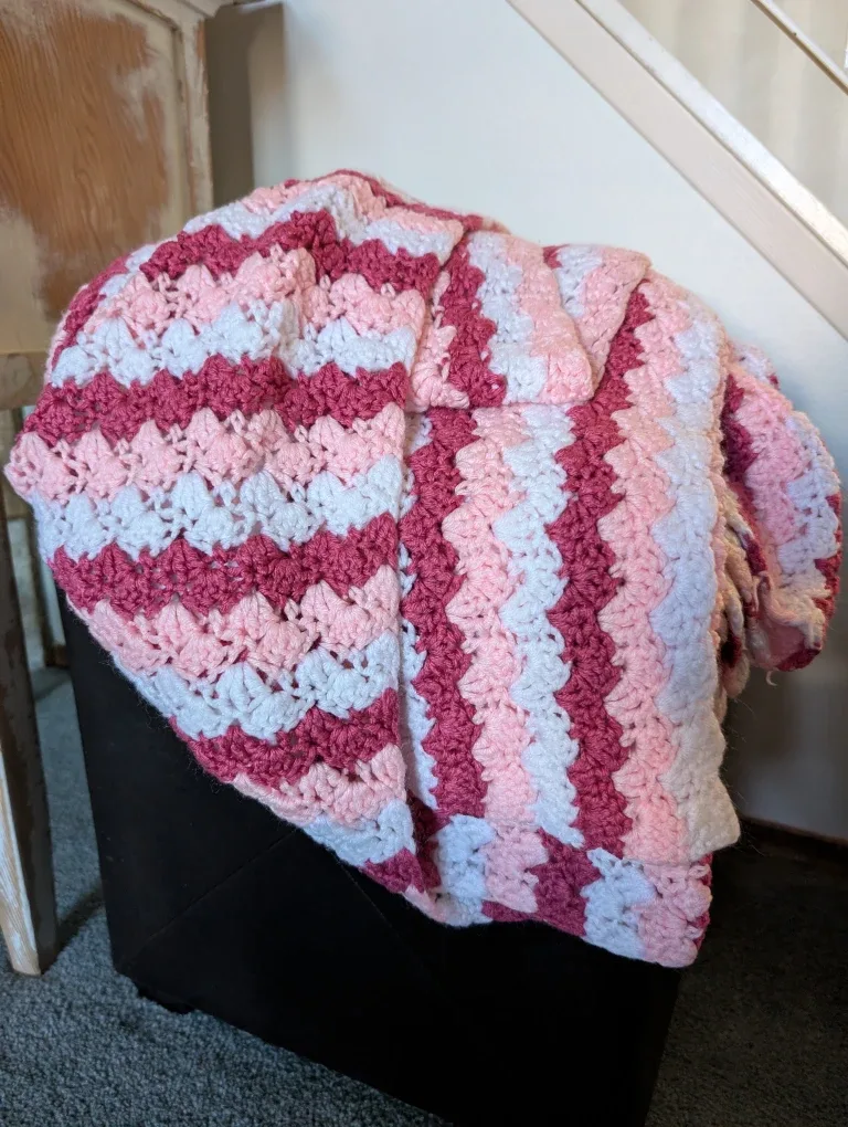 Handmade Crochet Baby Blankets - Pastel & Pink image indicator(2)