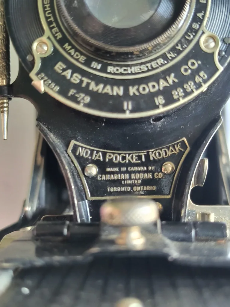 Vintage No. 1A Pocket Kodak Camera image indicator(2)