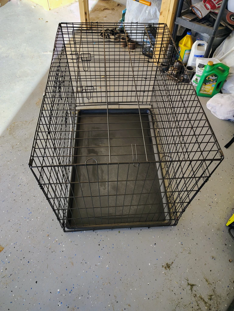 Dog Crate - Good Condition - photo 2