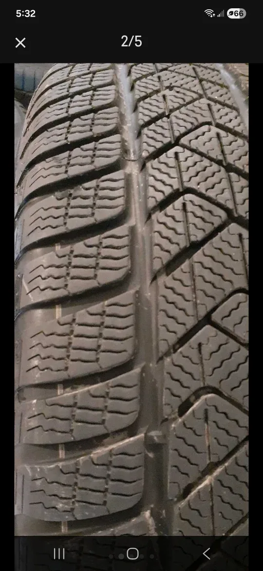 BMW Alloy Wheels with Pirelli Sottozero Winter Tires image indicator(6)
