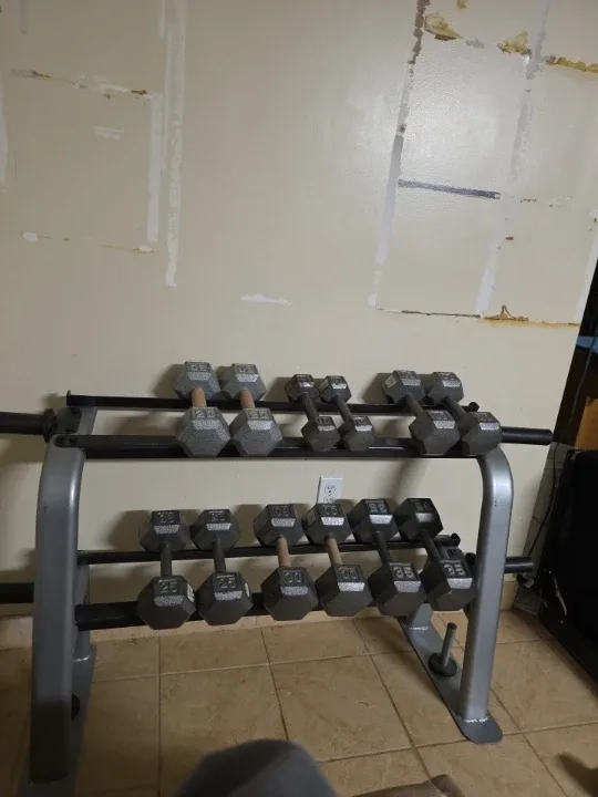 Dumbbell Set with Rack image indicator(3)