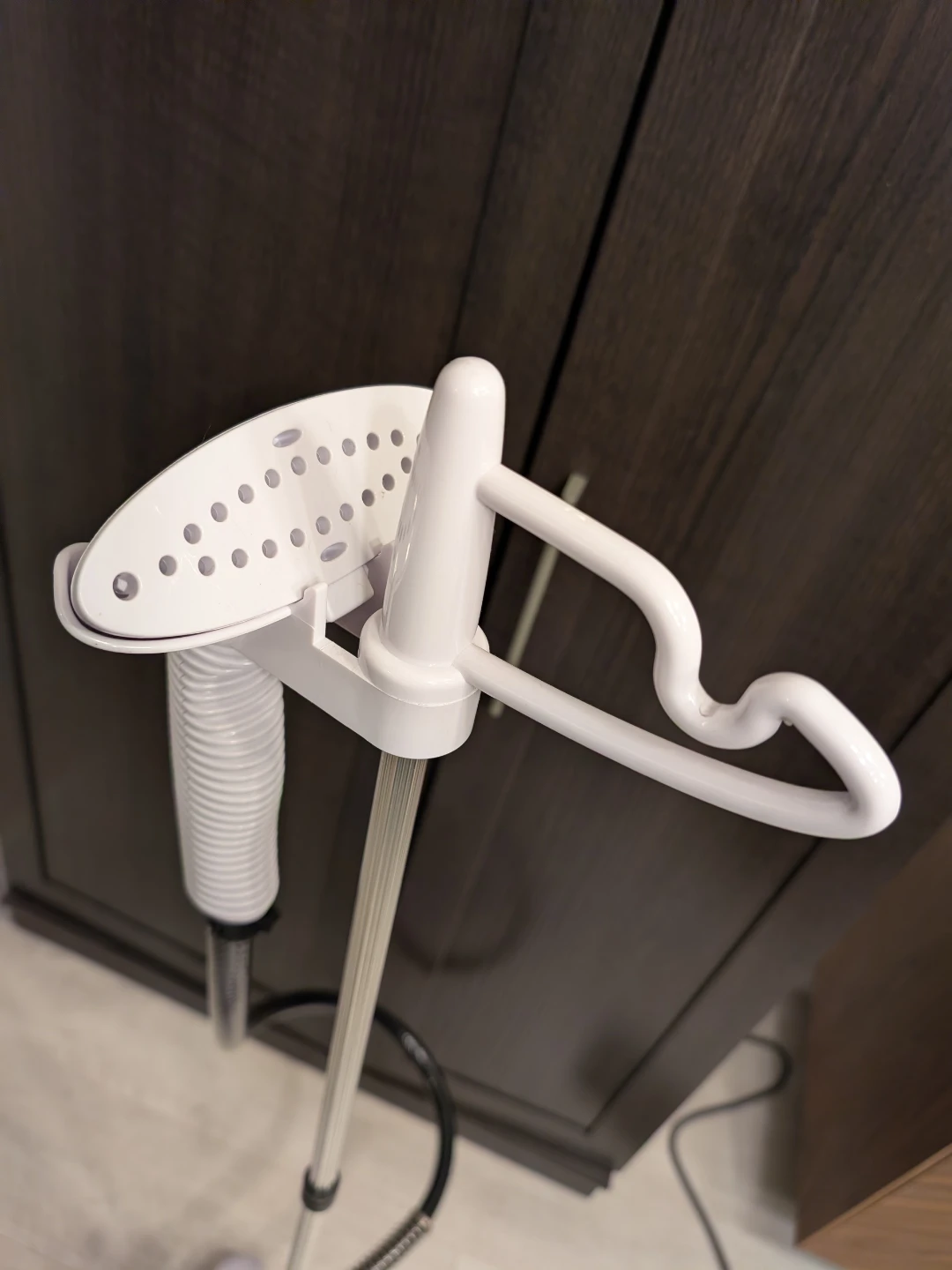 Tobi Garment Steamer - photo 2