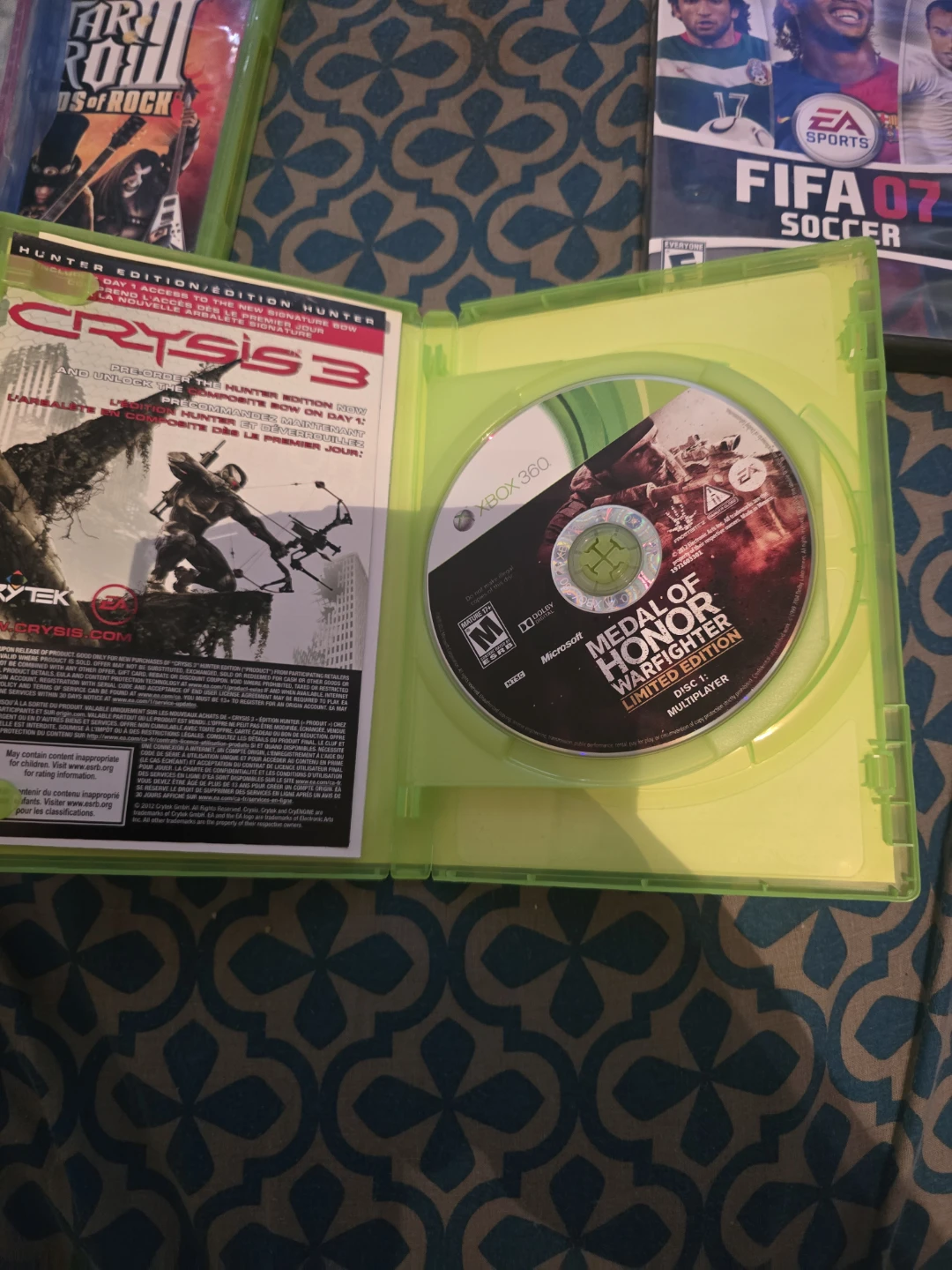 Xbox 360 Controller + Games - photo 2