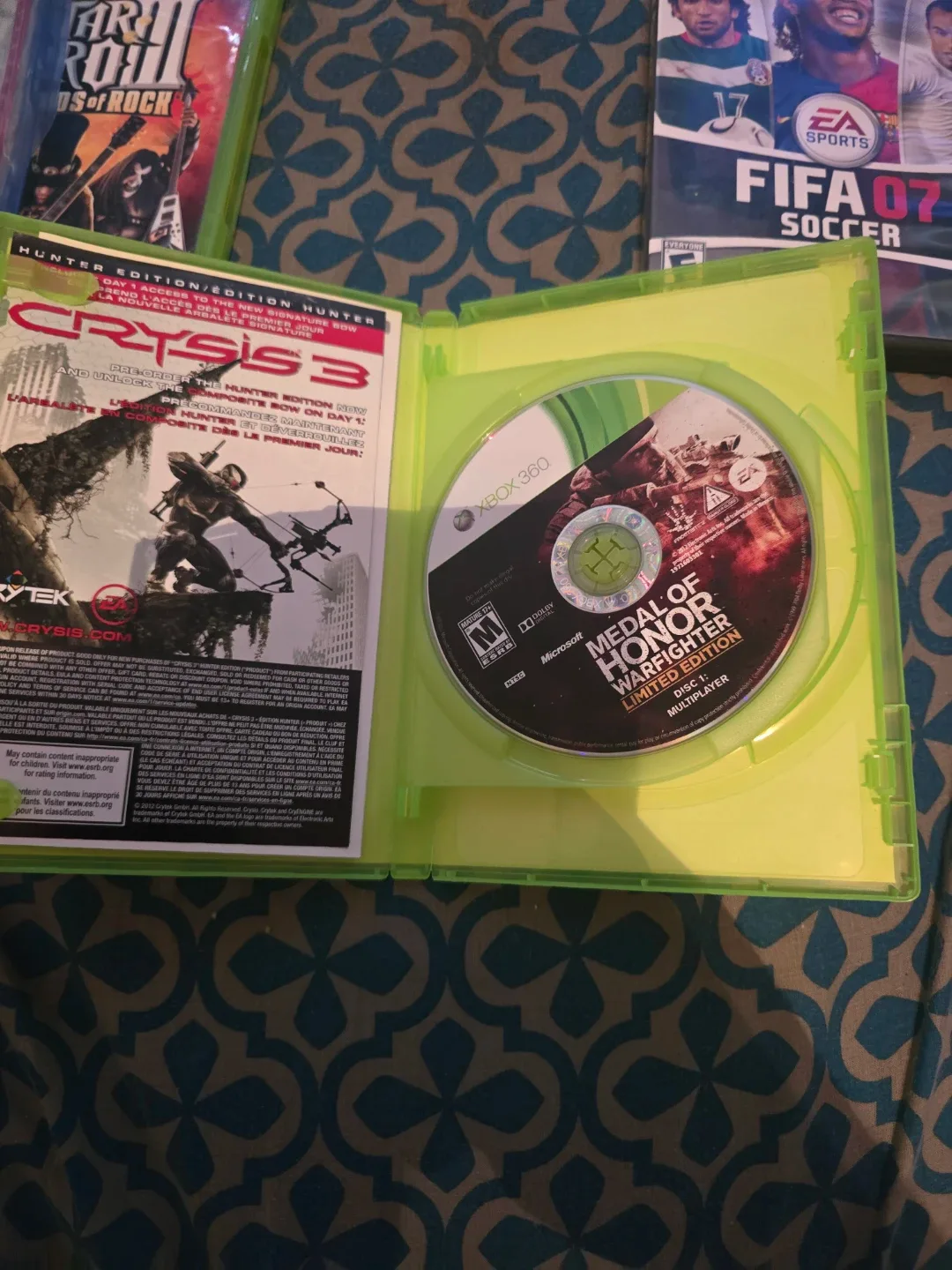 Xbox 360 Controller + Games image indicator(2)