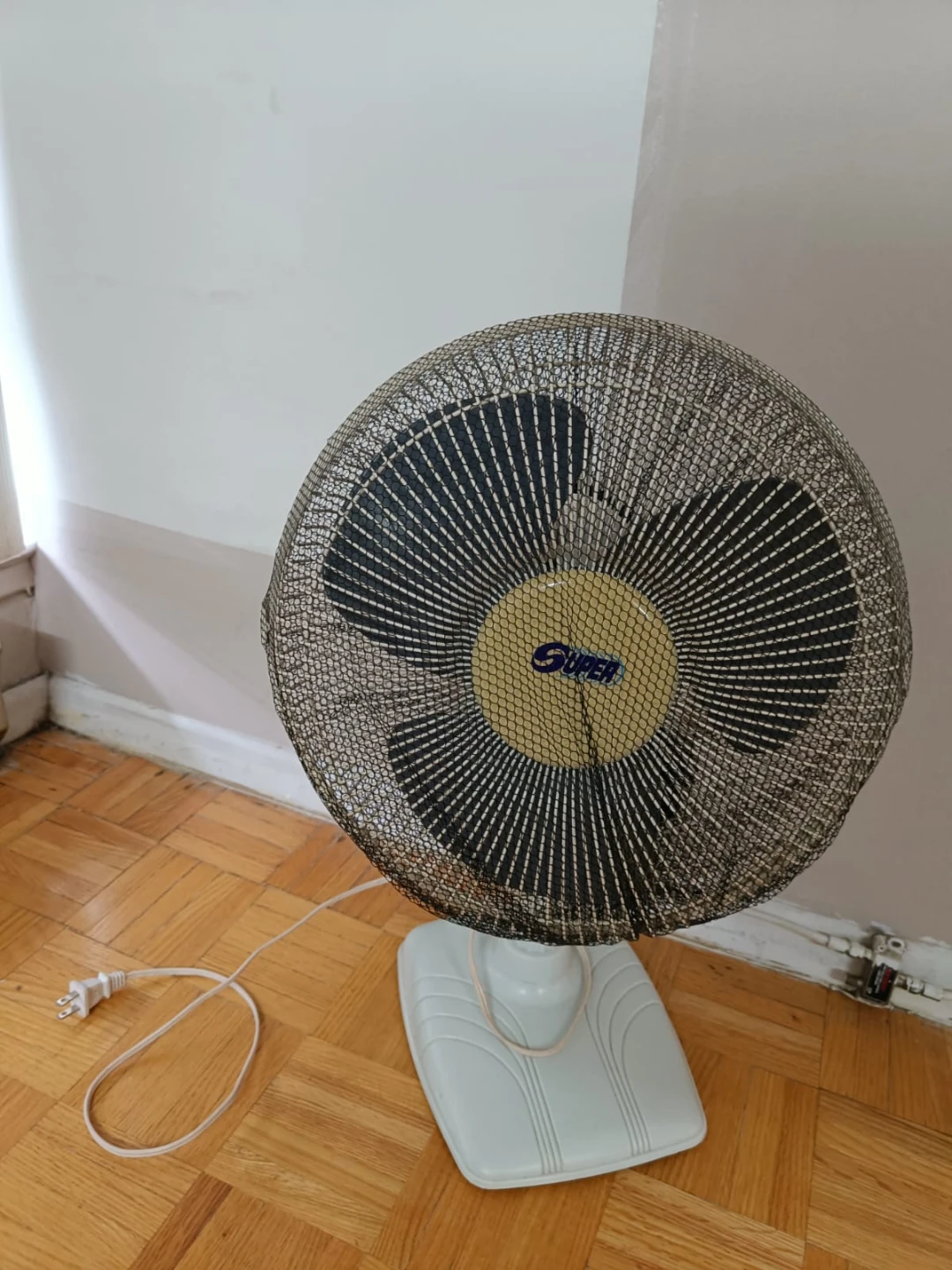 Super Electric Fan - Great Condition!