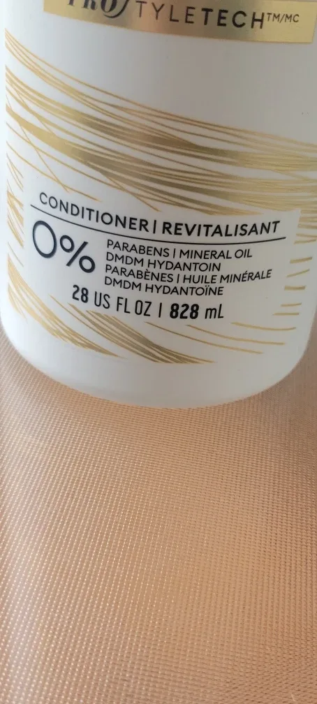 TRESemmé Keratin Smooth Conditioner 828 mL image indicator(3)