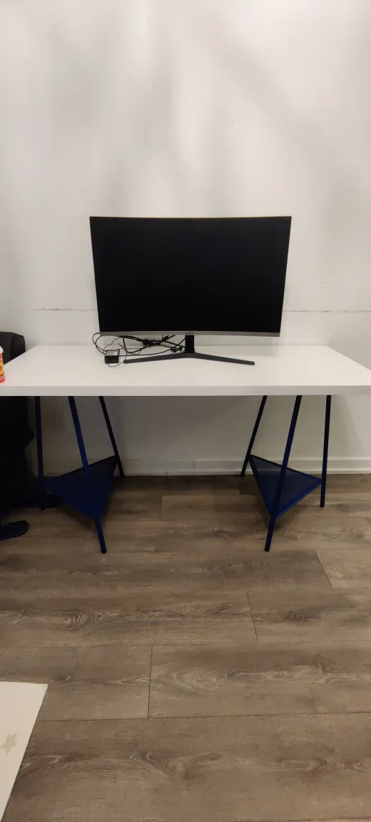 !! Move out sale !! - 2 ikea desks for sale.