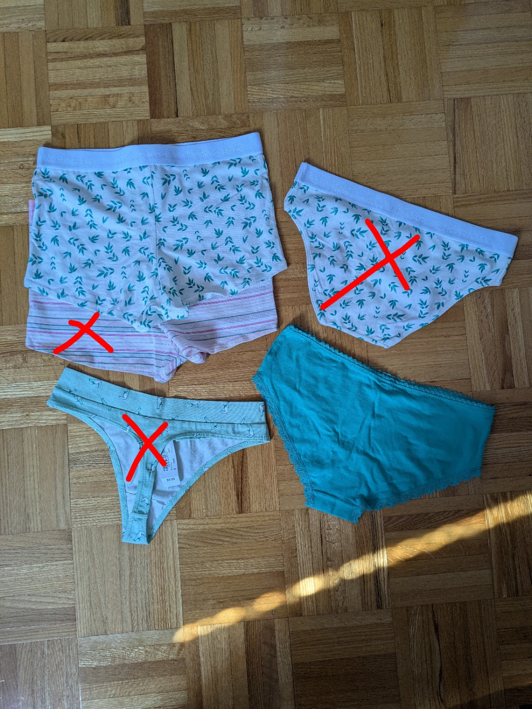 2 Brand new La vie en rose underwear (small) - photo 2