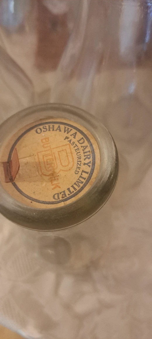Vintage Oshawa Dairy Milk Bottles - photo 2